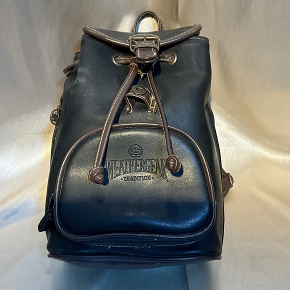 Weathergear Tradition smaller Brn/blk leather backpack.     20-H9Ea main image 6
